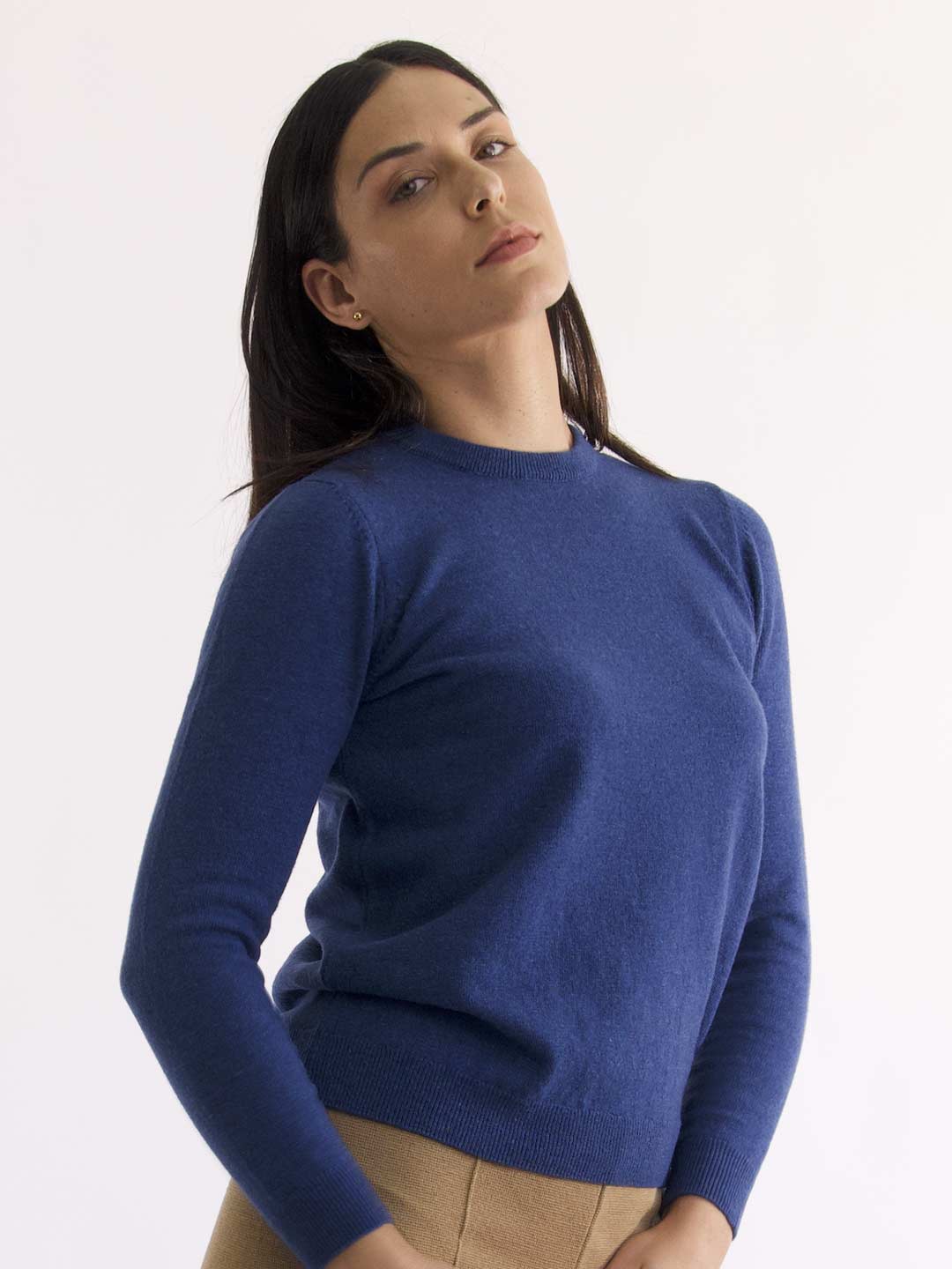 Camisolas de Malha Achega - Camisola de malha para senhora em lambswool com decorte redondo na cor azul indigo