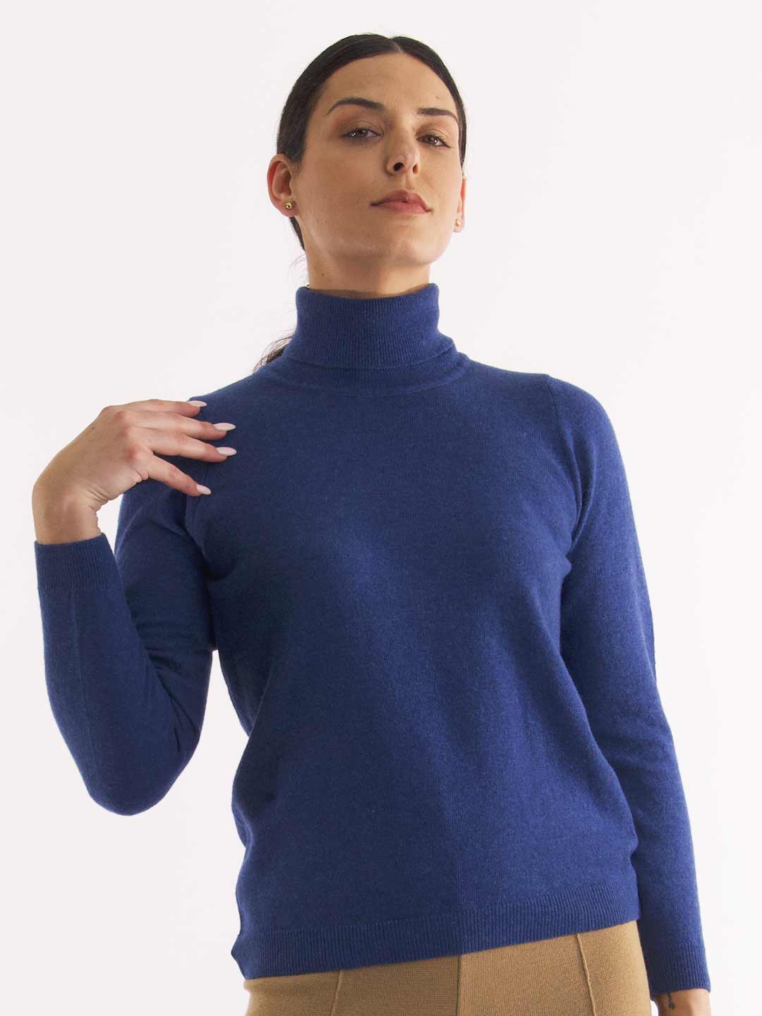Camisolas de Malha Achega - Camisola de gola alta em lambswool na cor azul indigo