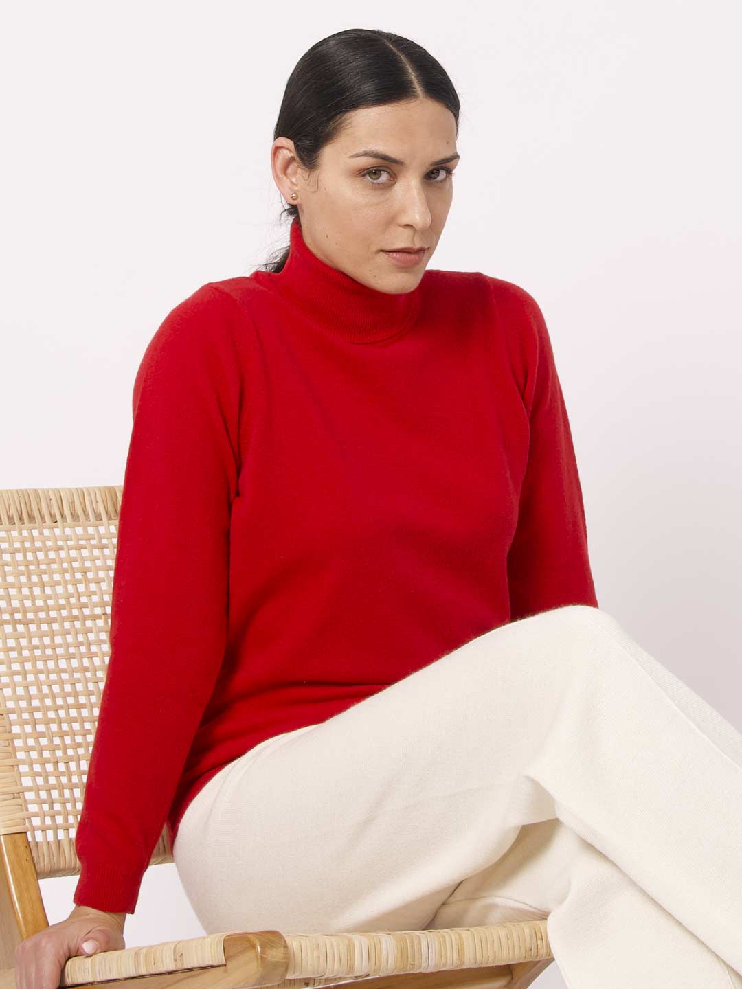 Camisolas de Malha Achega - Camisola de gola alta em lambswool na cor vermelho