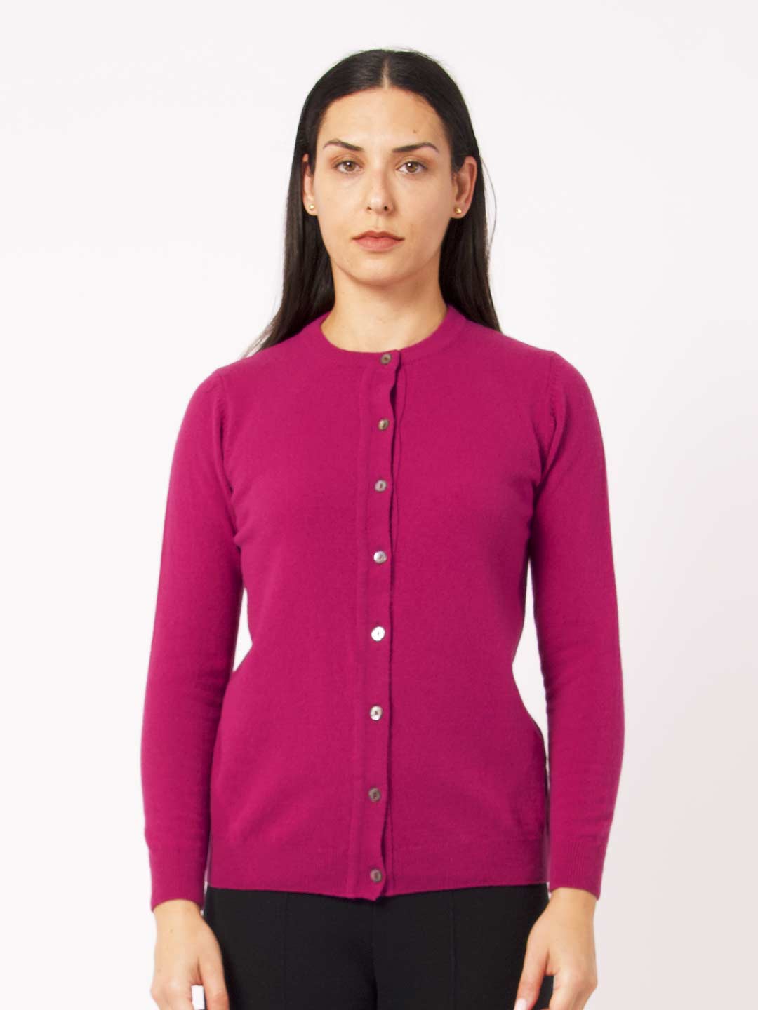 Casacos de Malha Achega - Casaco feminino rosa carmim em lambswool com decote redondo e botões