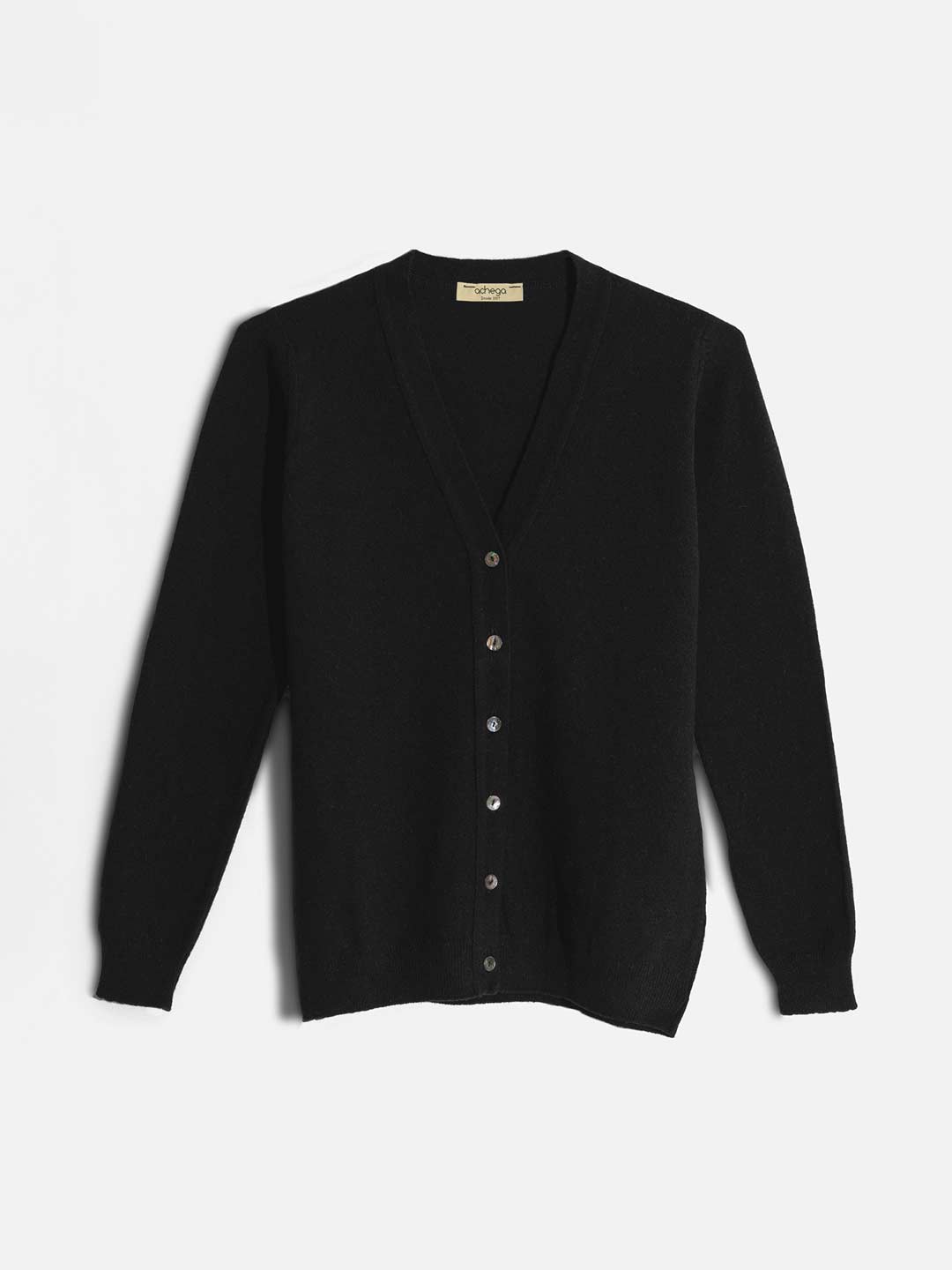 Casacos de Malha Achega - Casaco feminino preto em lambswool com decote em V e botões