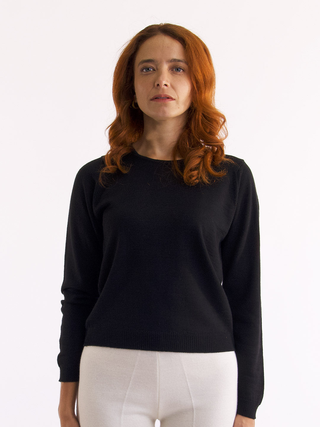 Camisolas de Malha Achega - Camisola lã merino preta com manga comprida