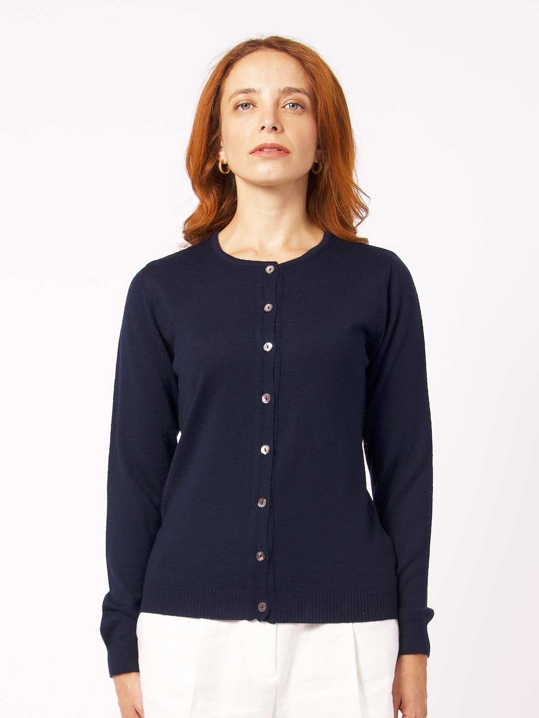 Achega Knitwear Chaquetas - Chaqueta de mujer de lana merino azul marino con cuello redondo y botones
