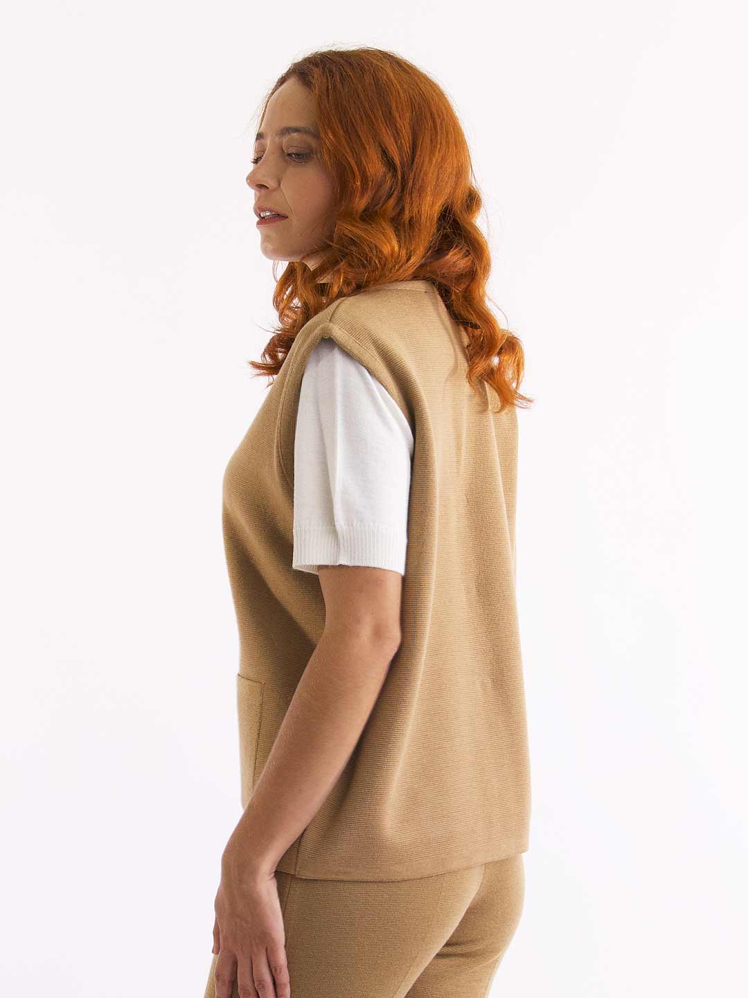 Achega Knitted Vests - Women's camel vest in merino wool