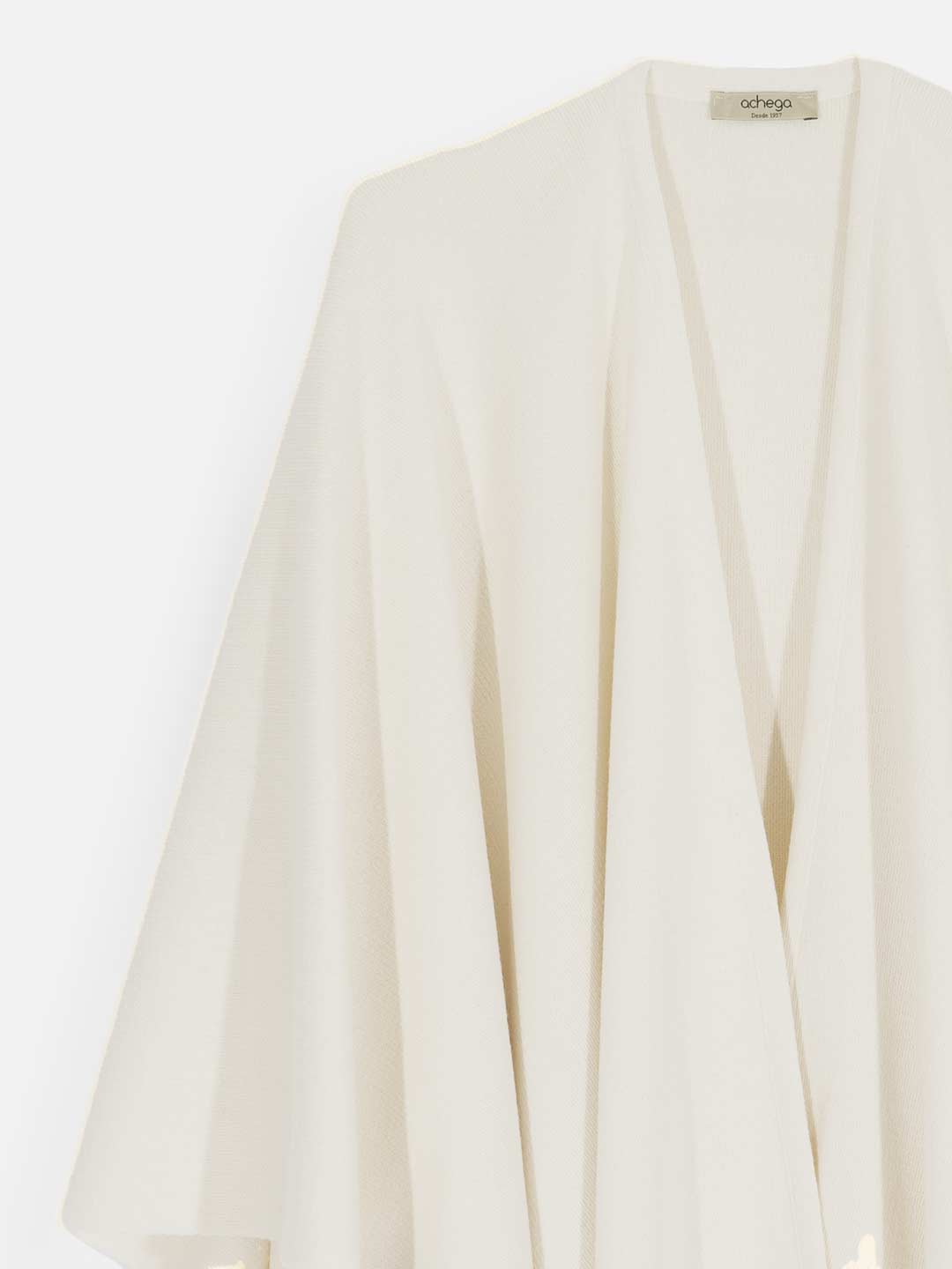 Capas de Malha Achega - Capa Feminina branca em Lã Merino