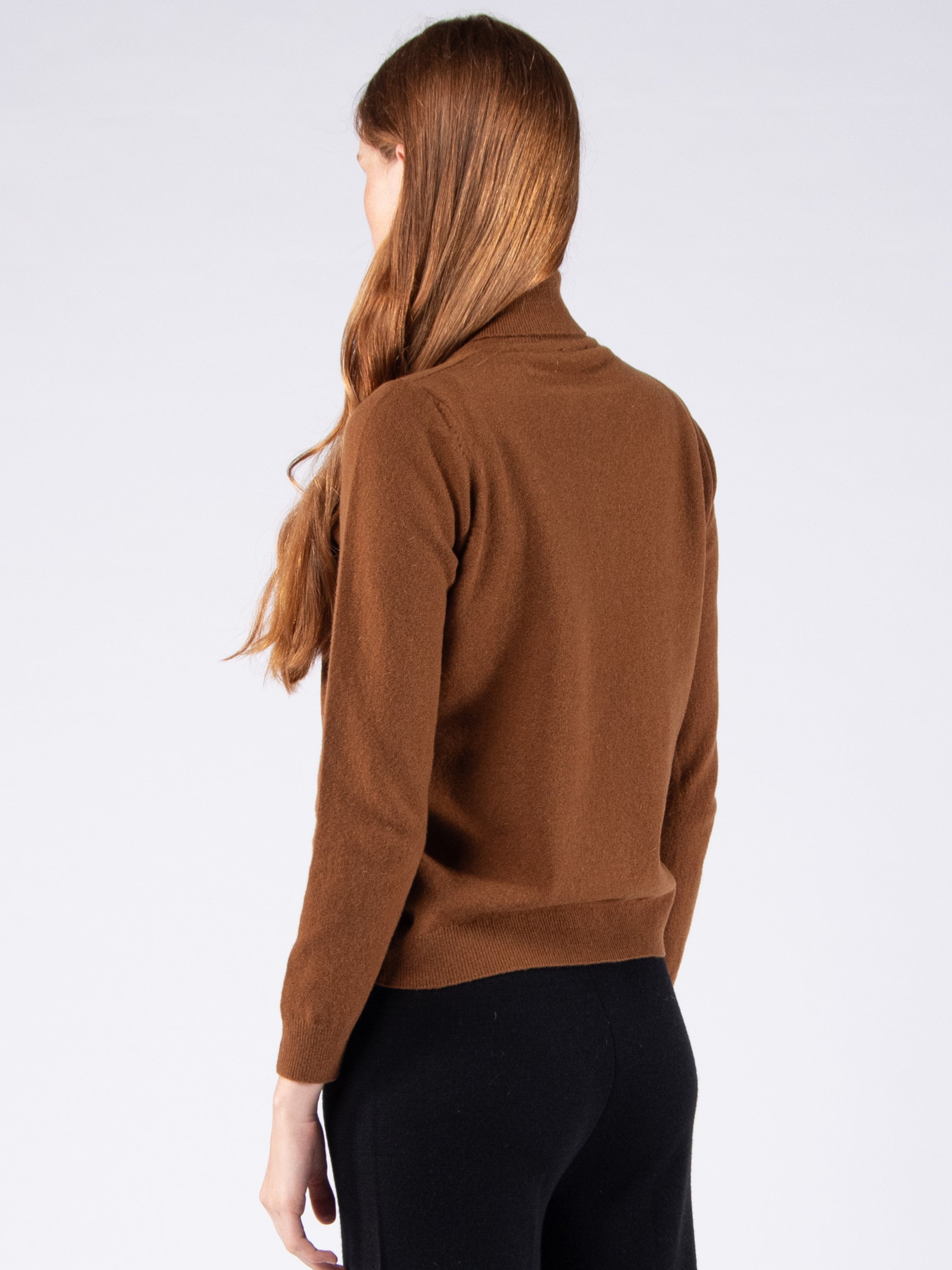 Blusa de Gola Alta em Lambswool - Charuto