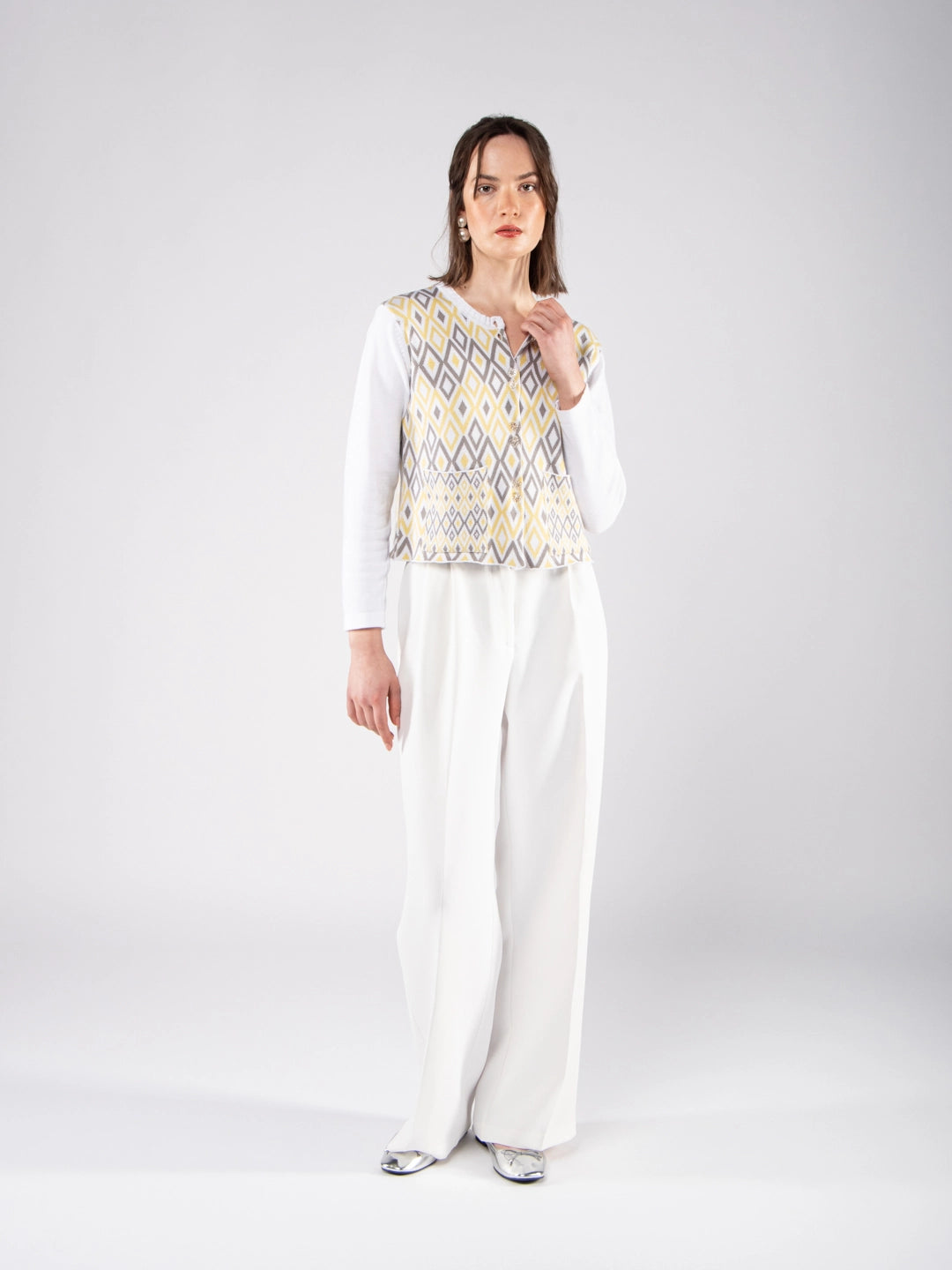 Achega Knit Cardigan - Women's Cardigan in organic cotton with buttons and argyle diamond jacquard pattern.