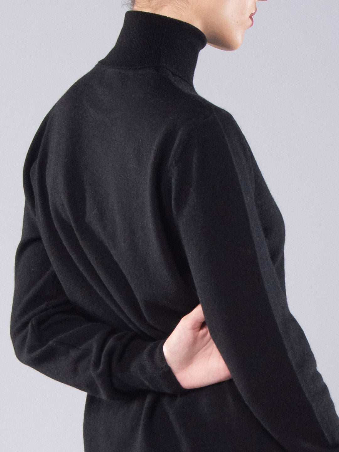 Camisola de Gola Alta Caxemira em Preto