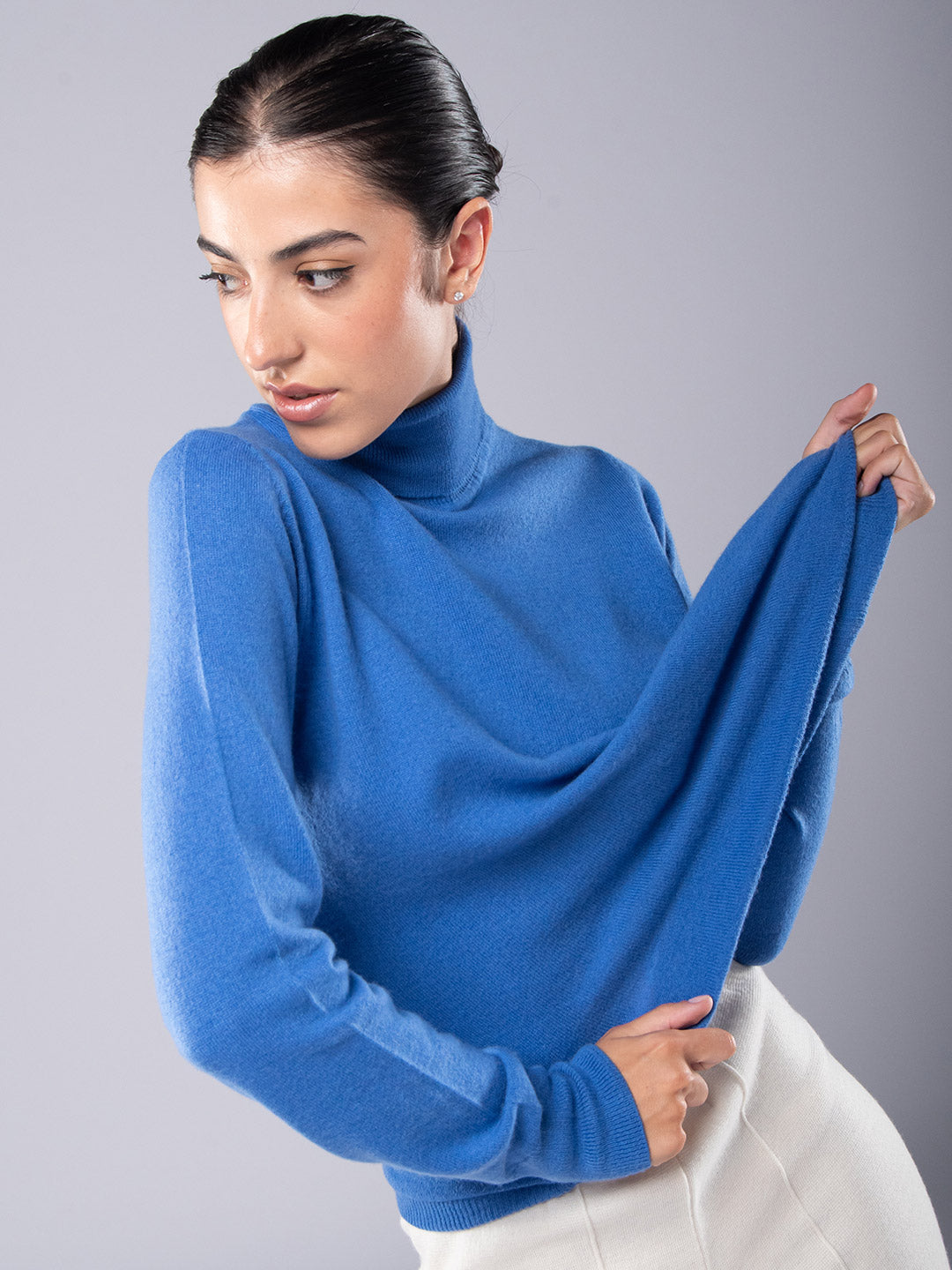 Camisola de Gola Alta Caxemira Azul Cobalto
