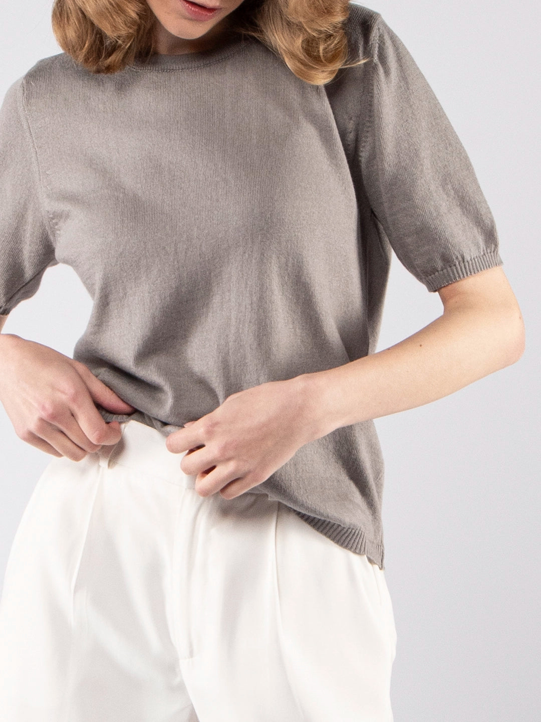 Camisolas de Malha Achega - Camisola de malha para senhora em algodão orgânico cinza com meia manga.