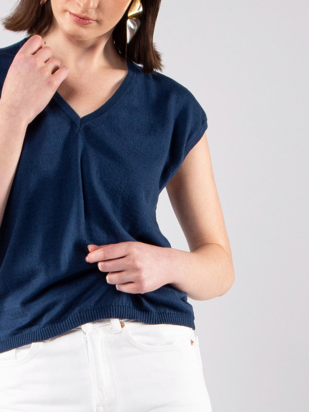 Camisola Decote V Ultraleve Azul Marinho em Fio de Algodão Orgânico GOTS