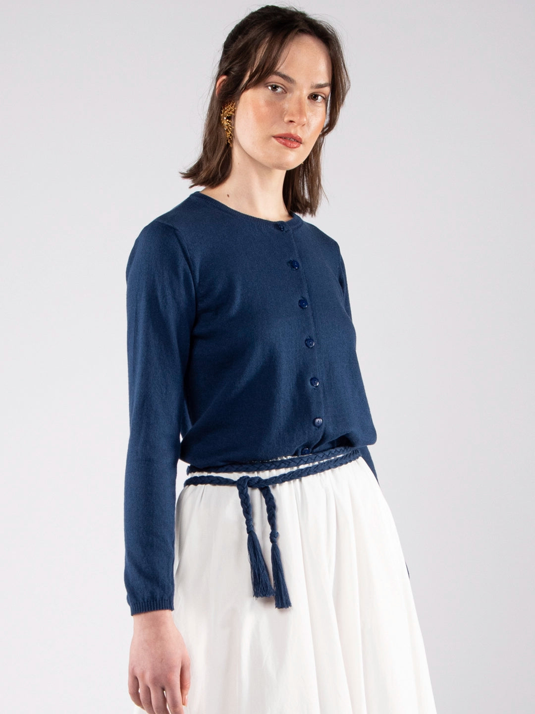 Casacos de Malha Achega - Casaco feminino azul marinho em algodão orgânico com decote redondo e botões