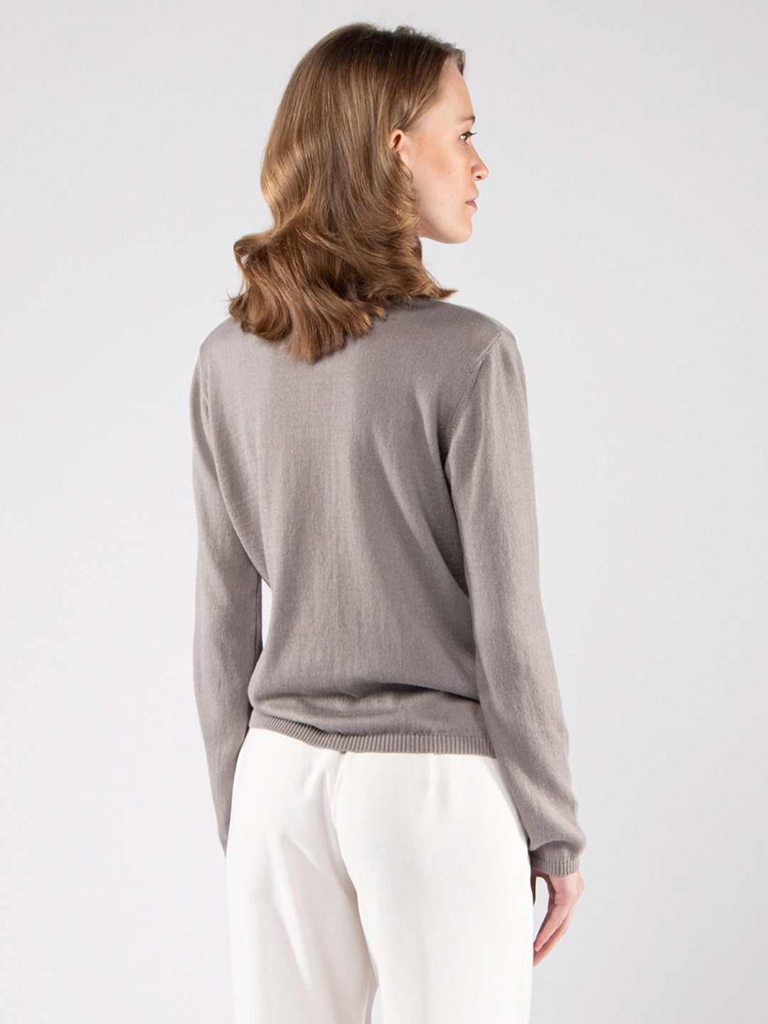 Achega Knitwear - Cardigan silver-gray Cardigan in organic cotton with a round neckline and buttons