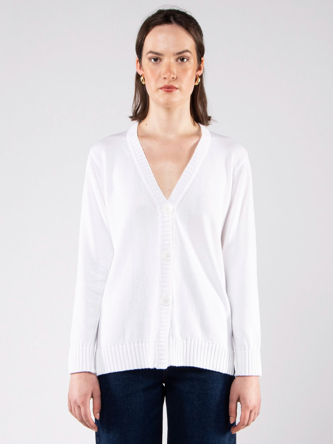 Achega Knitwear - Cardigan in GOTS-certified organic cotton with a V-neck and buttons