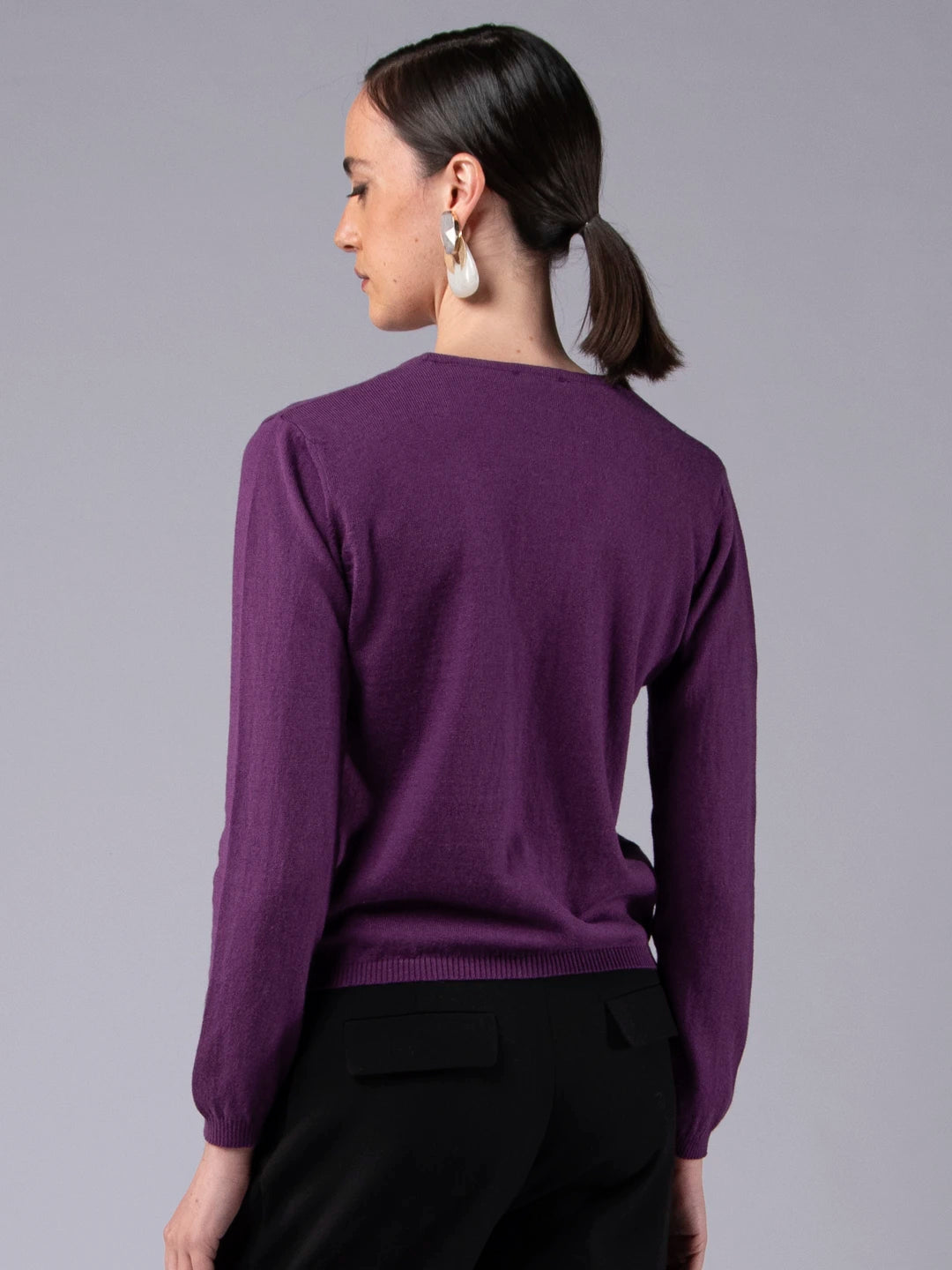 Chaqueta con cuello de pico de lana merina y algodón orgánico