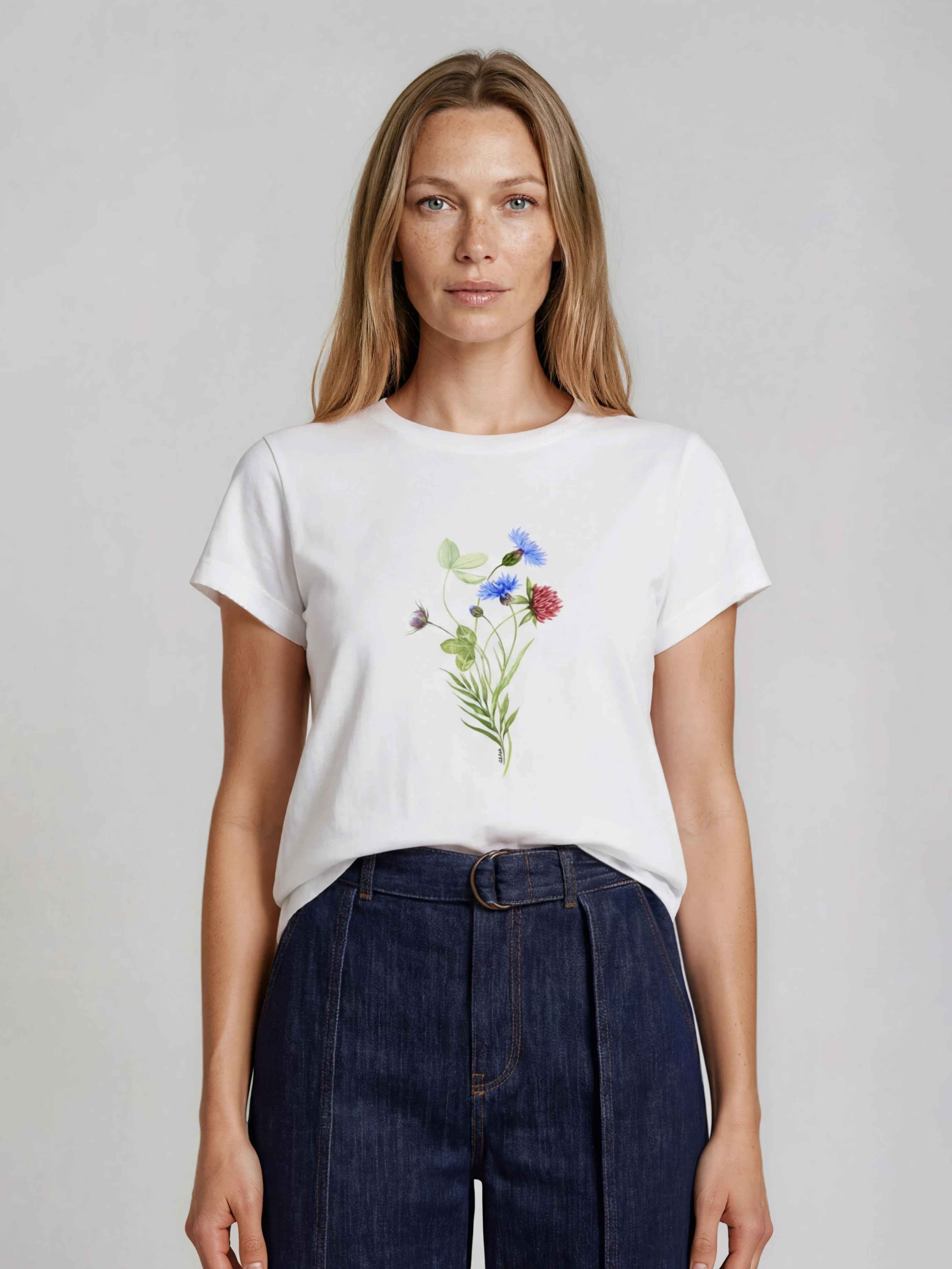 Camiseta con estampado floral 2