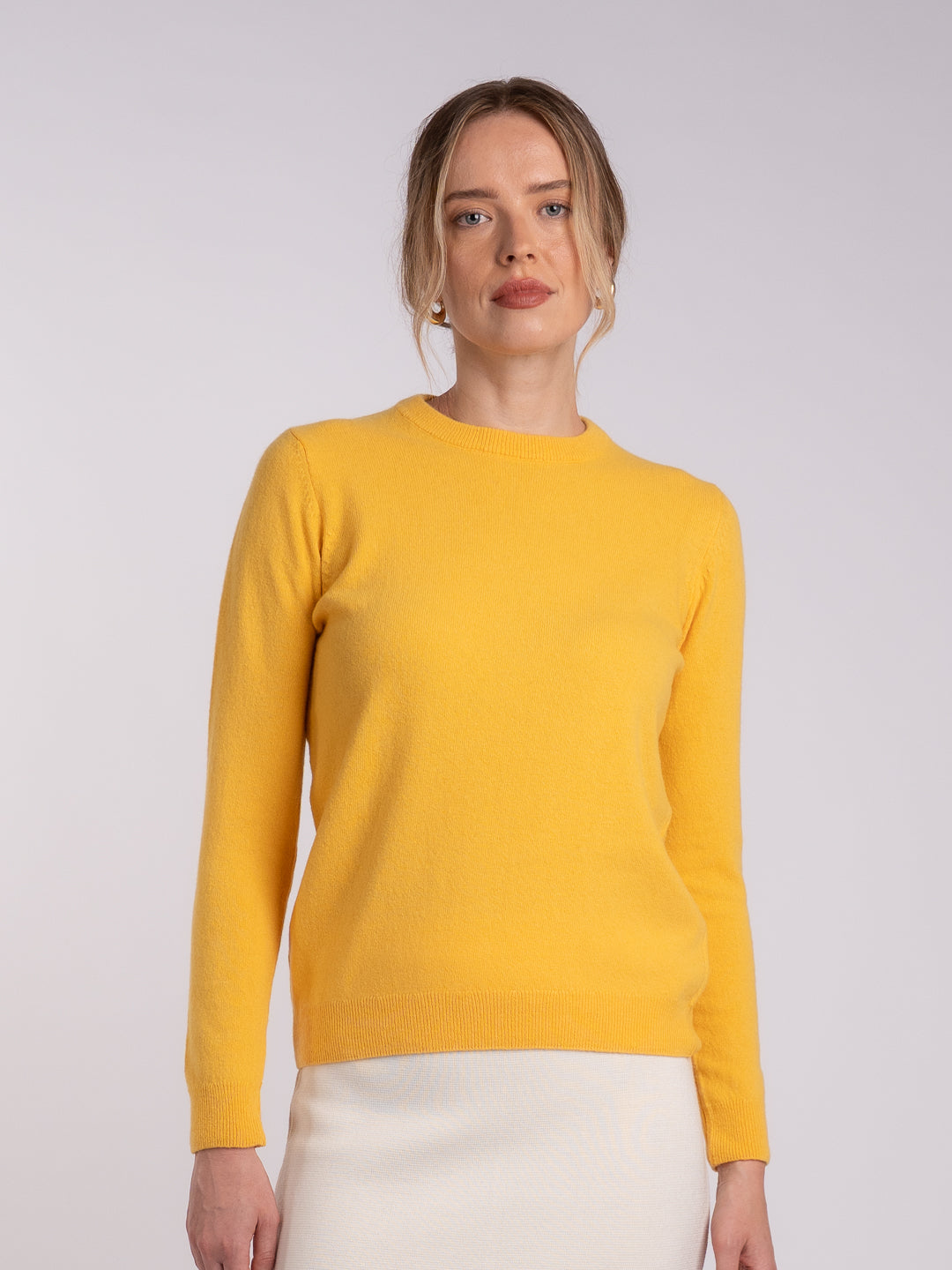 Camisola de malha em Lambswool amarela para senhora - vista frontal | Achega