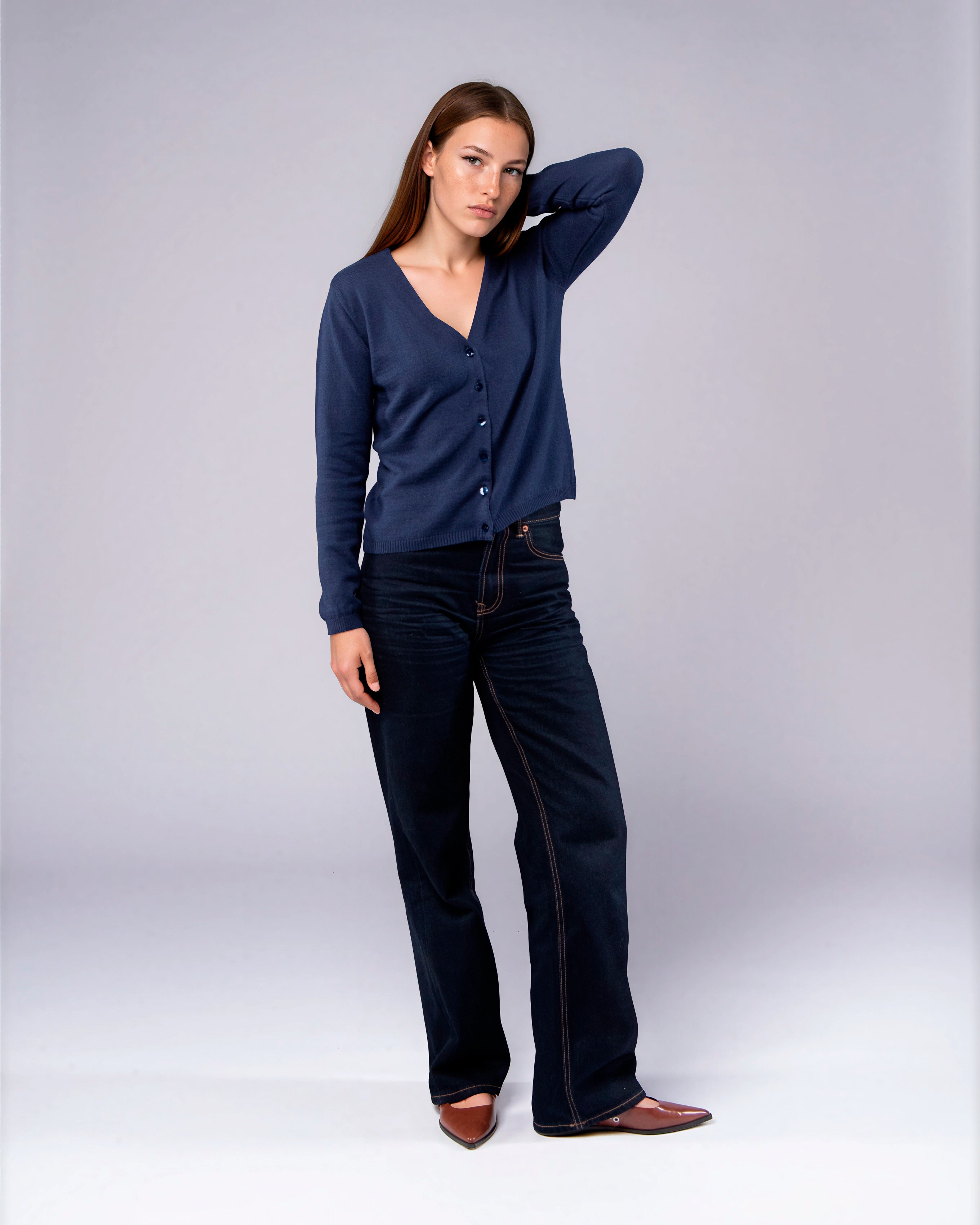 Chaqueta con cuello de pico de lana merina y algodón orgánico