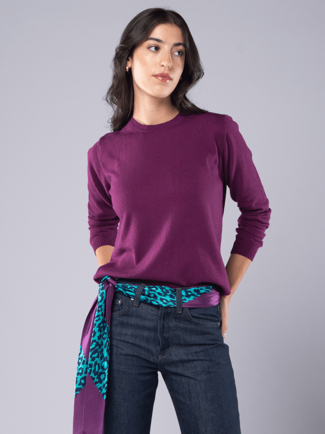 Achega Knitted Sweaters - Women's knitted sweater in organic cotton with round neckline in beet color