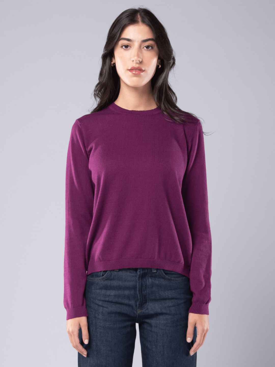 Achega Knitted Sweaters - Women's knitted sweater in organic cotton with round neckline in beet color