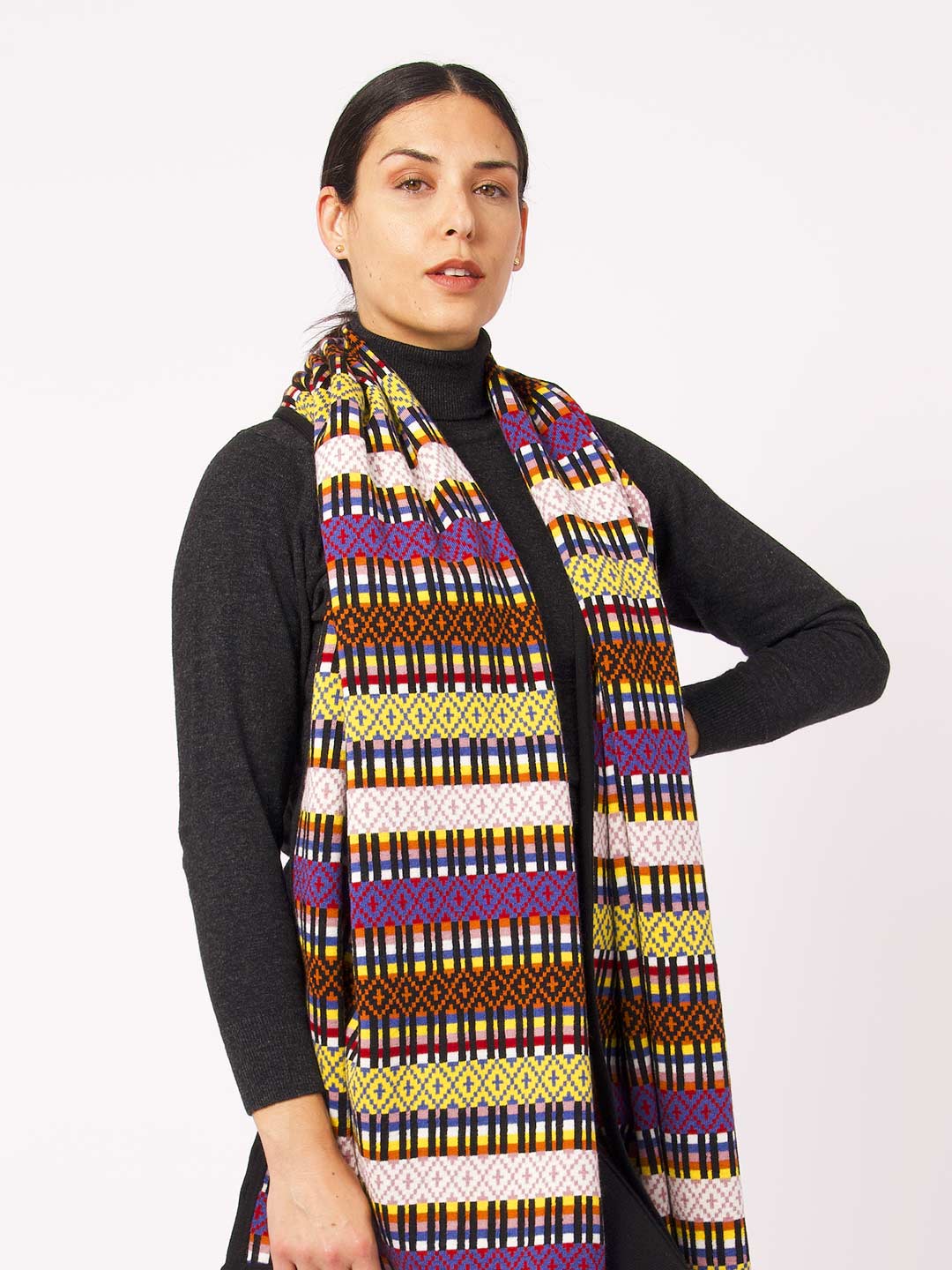 Manta de Minde scarf in Merino wool