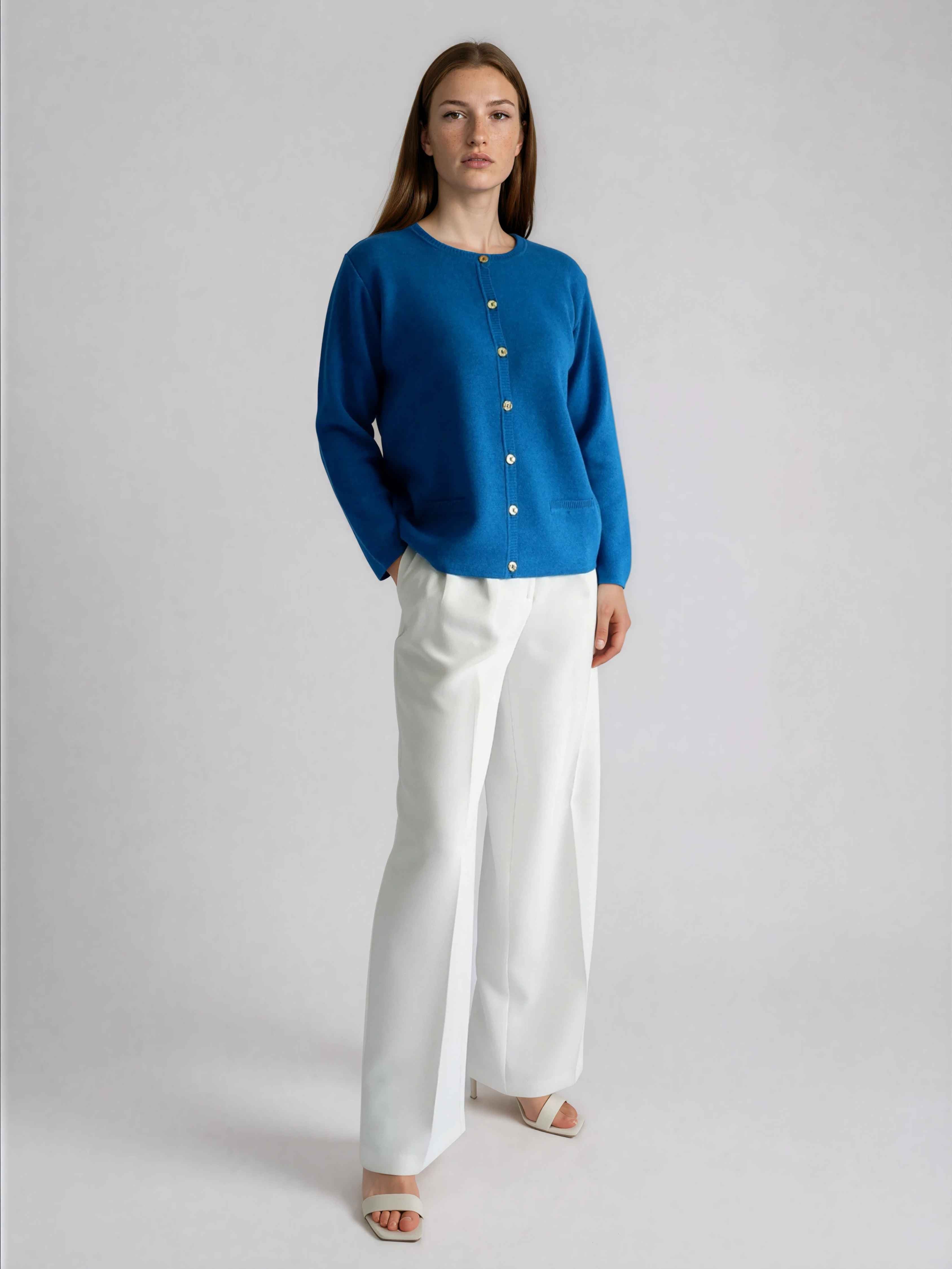 Casaco de Malha Roma em Lã Merino e Algodão Orgânico - Azul Petróleo