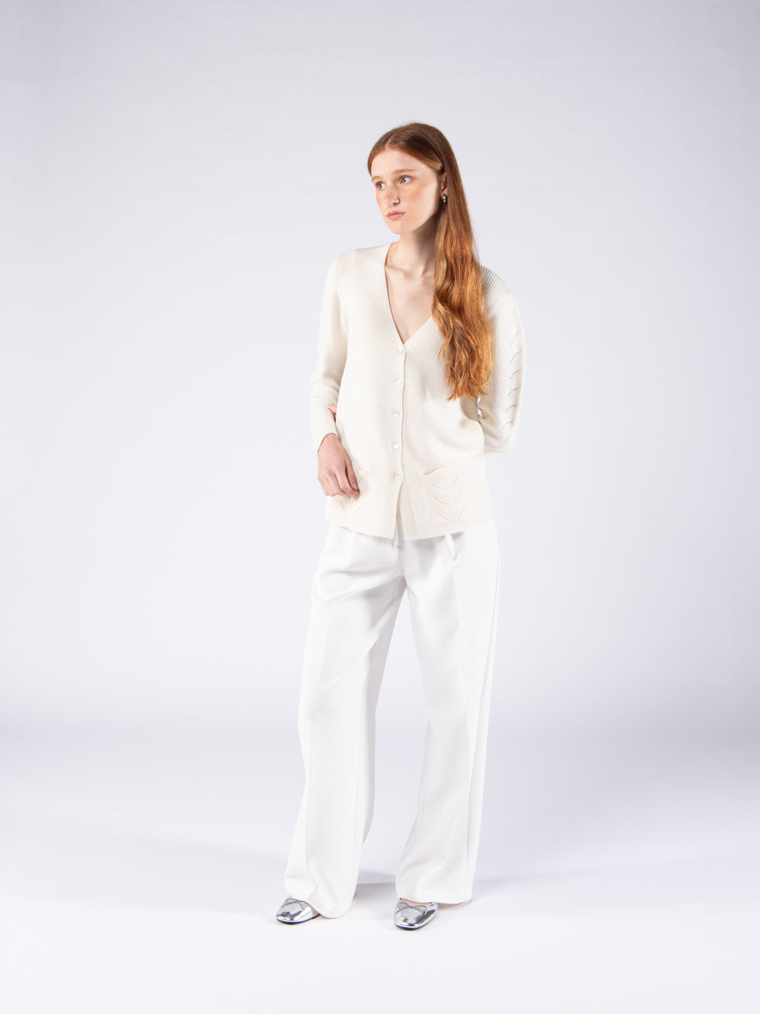 Chaqueta de lana merino con cuello de pico y bolsillos - Blanco perla