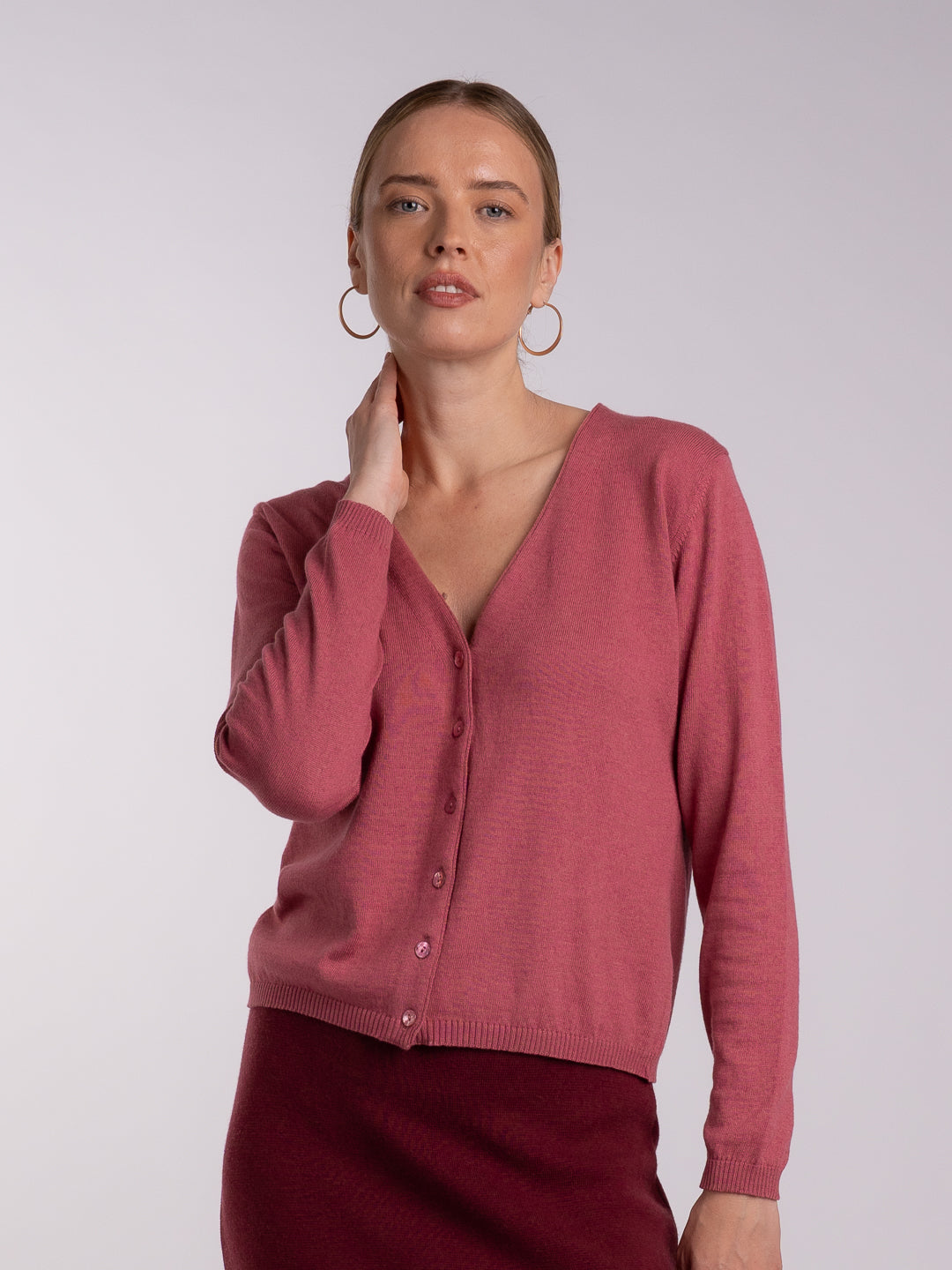 Casaco de Decote V em Lã Merino e Algodão Orgânico Rosa Coral