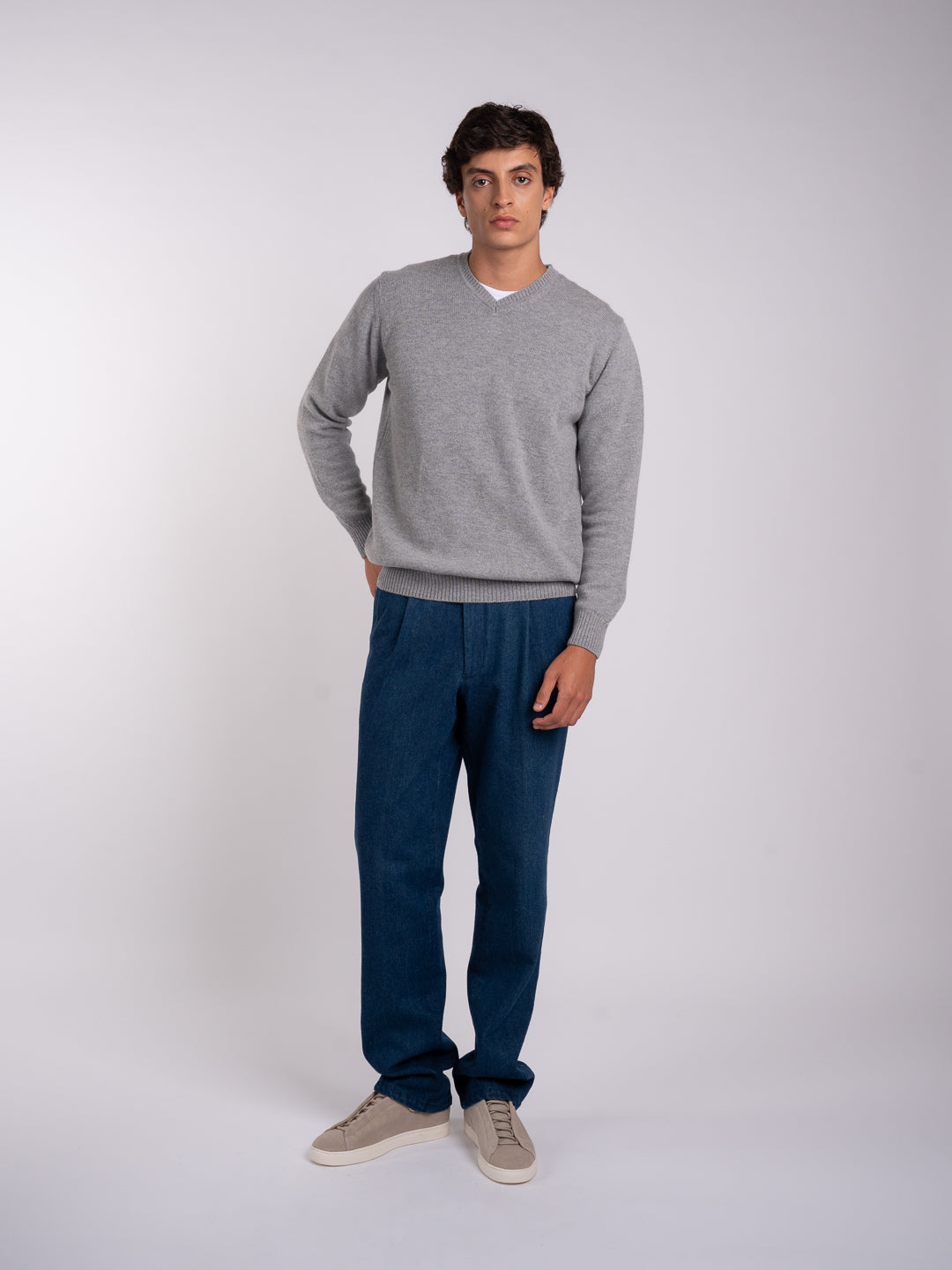 Men's medium-gray jersey-knit sweater with a regular fit