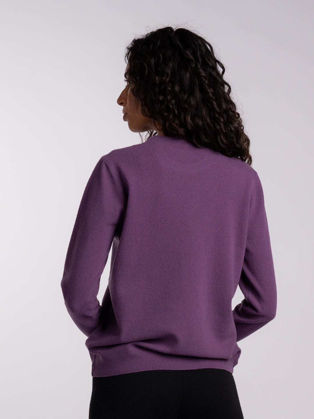 Camisola de malha em Lambswool roxo claro - vista posterior e lateral | Achega