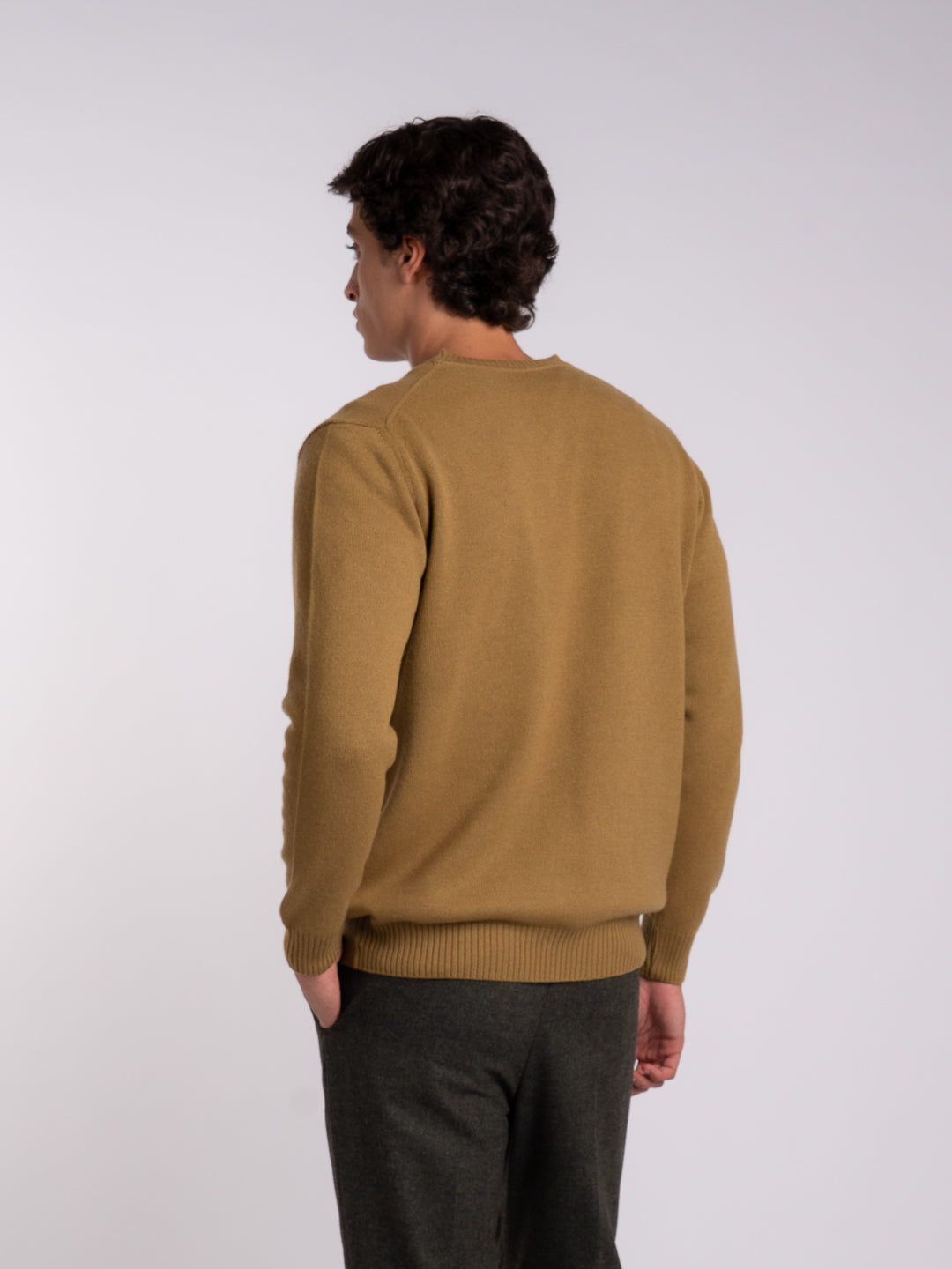 Men's khaki green pullover with ribbed trim