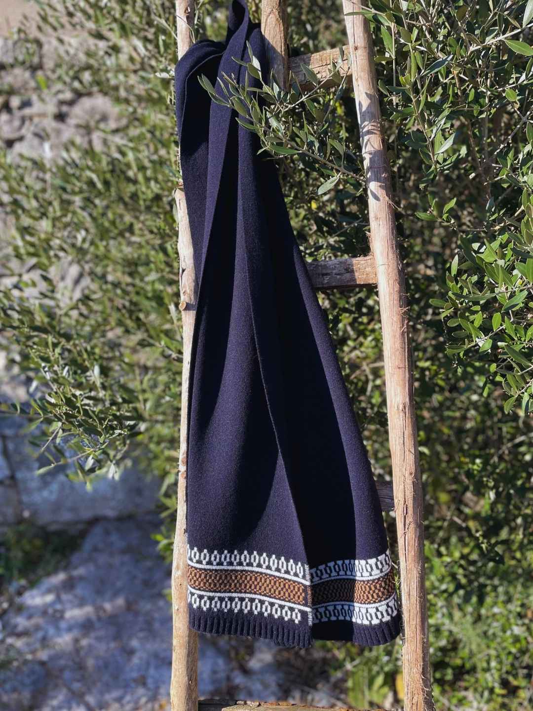 Echarpe de Malha Jacquard Étnico - Azul Marinho